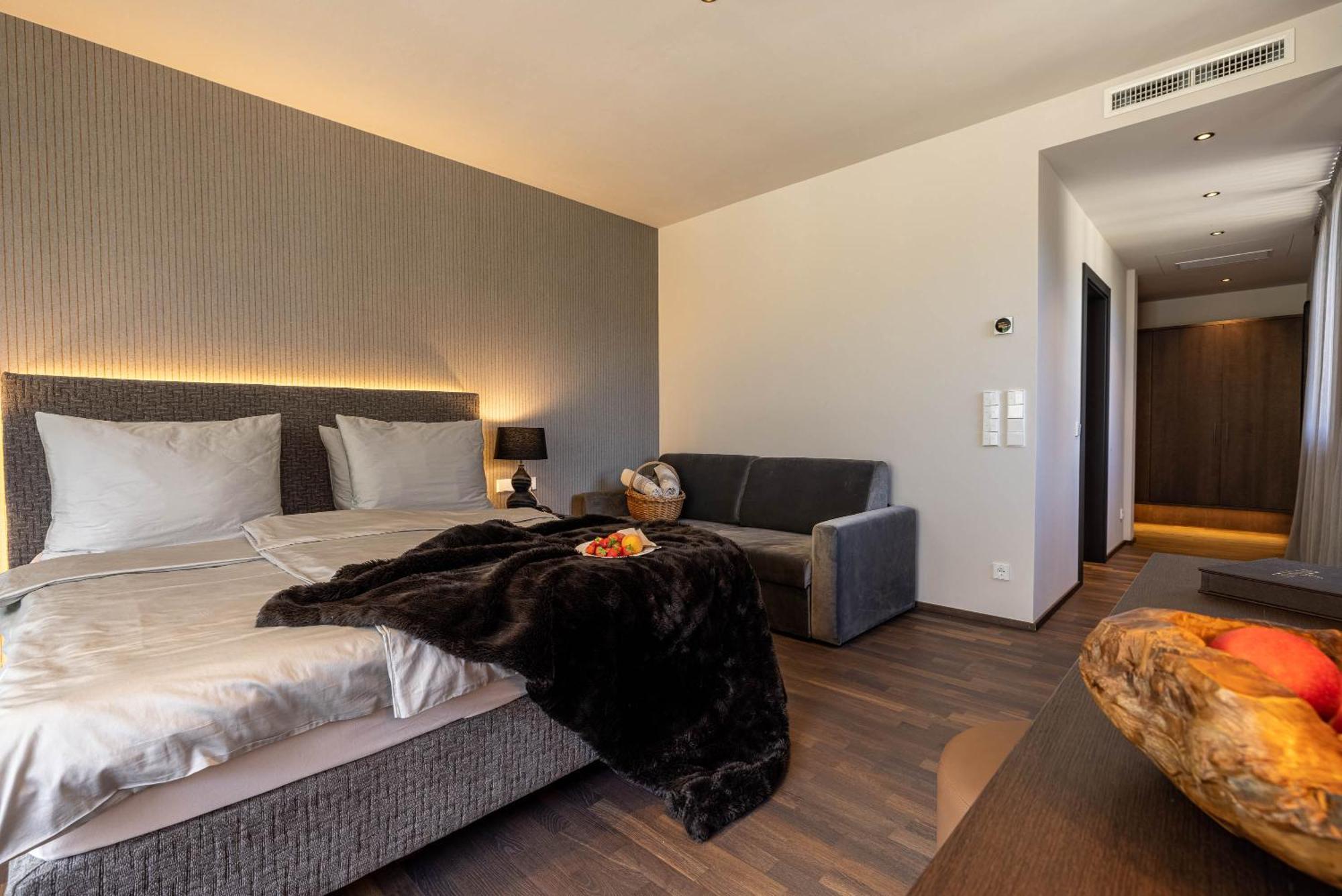 Hotel Finkenhof - Feel At Home Schenna Exteriér fotografie